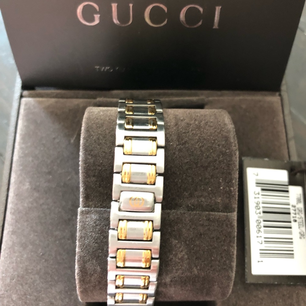 Authentic Gucci Watch - Picture 3 of 8